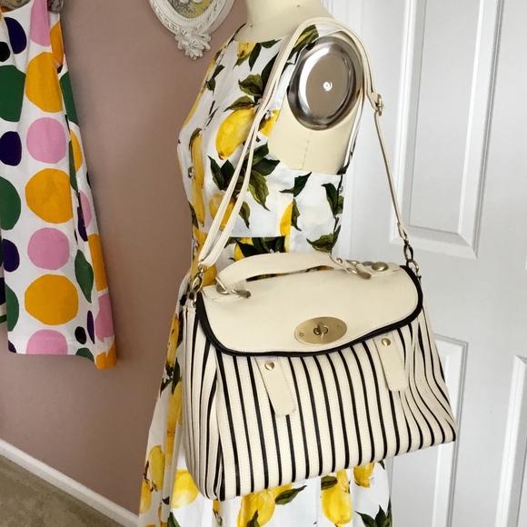 Francesca's Collections Bags Nwot Francescas Turn Lock Crossbody